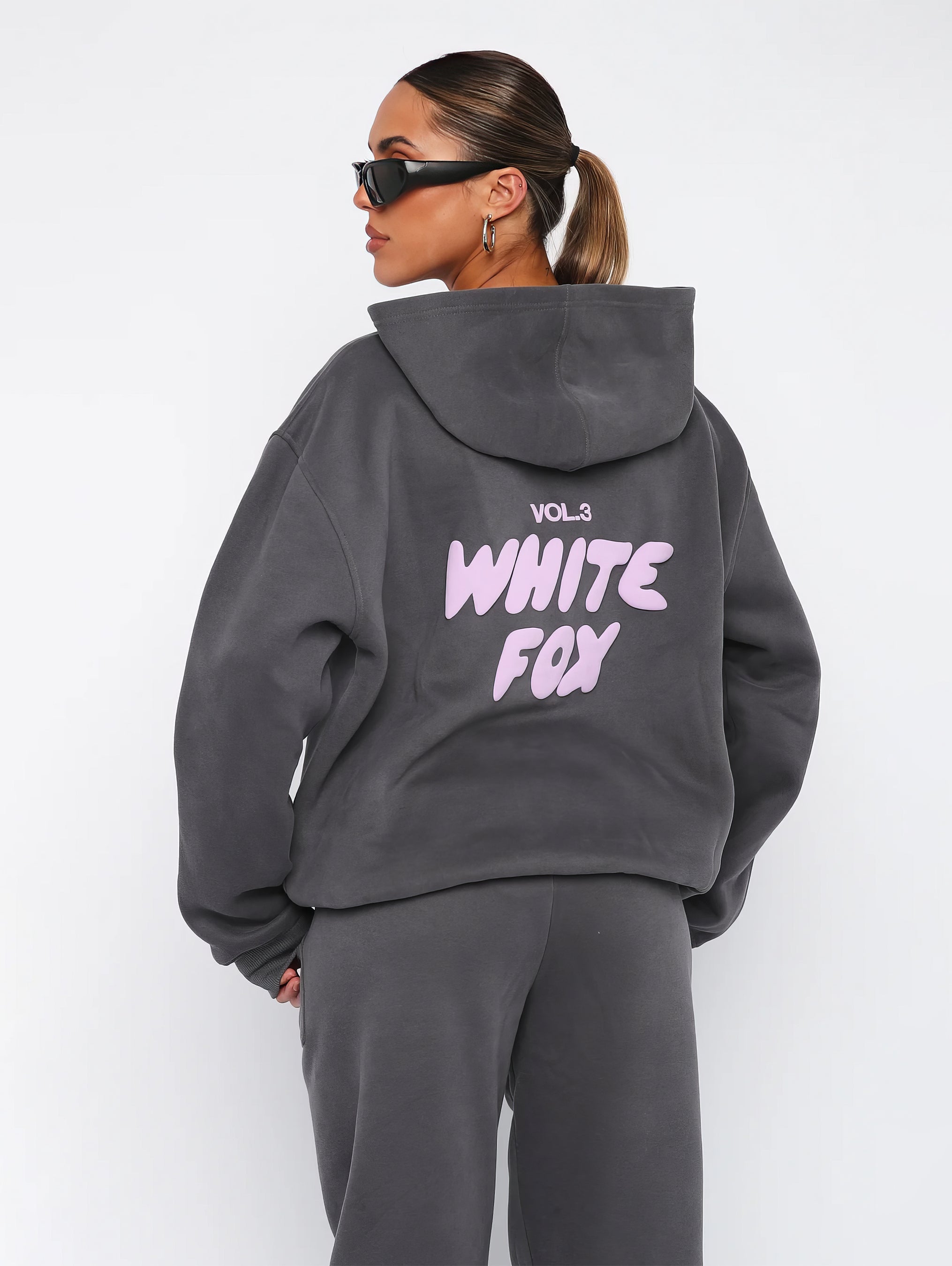 WHITEFOX | VIRAL TRACKSUIT – 50 % Weihnachtsrabatt!