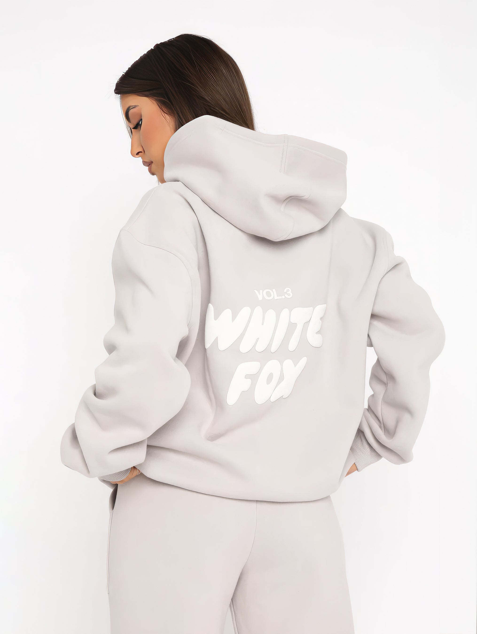 WHITEFOX | VIRAL TRACKSUIT – 50 % Weihnachtsrabatt!