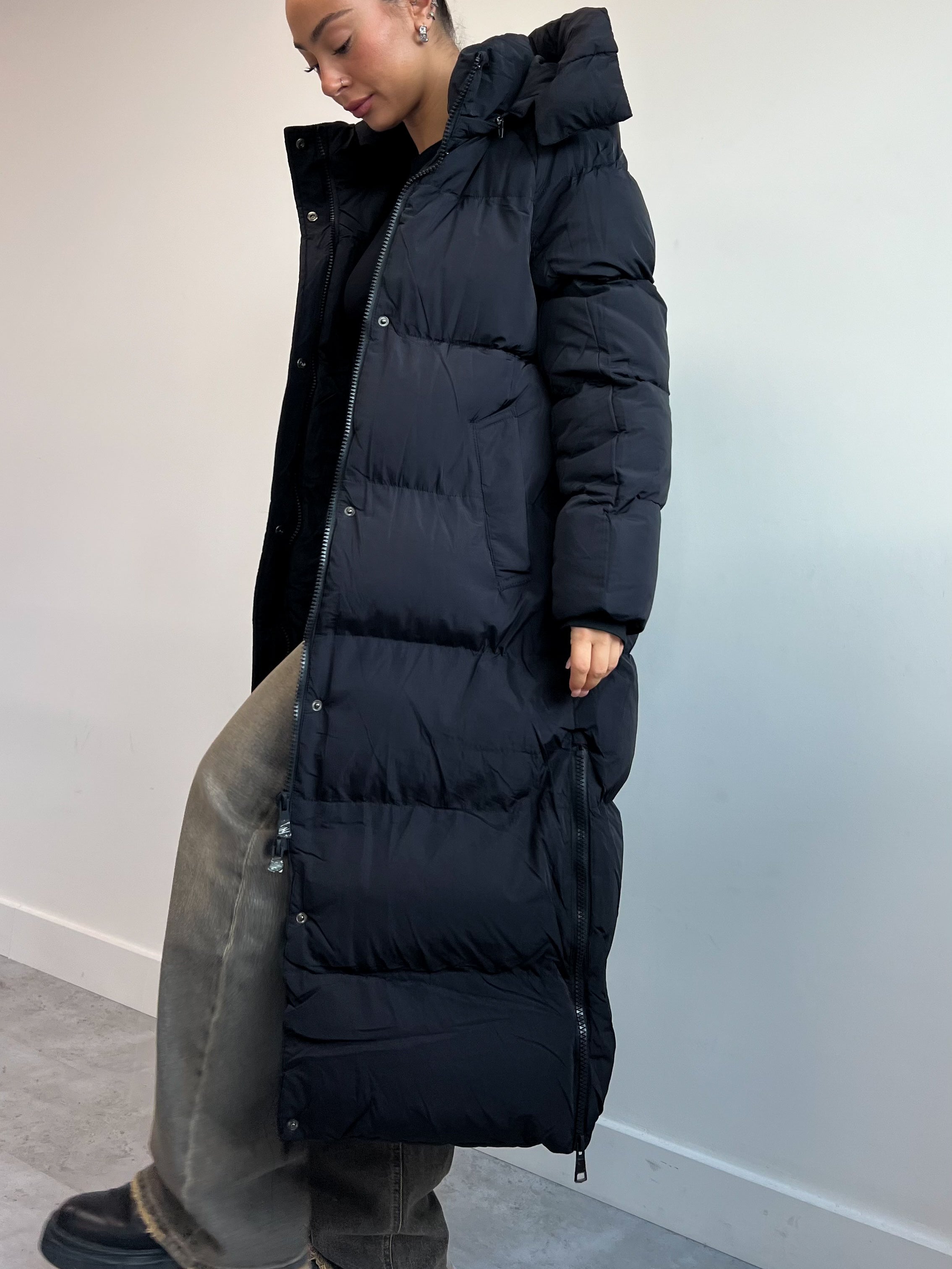 Pufferjacke mit langem Reißverschluss, Schwarz, 7580