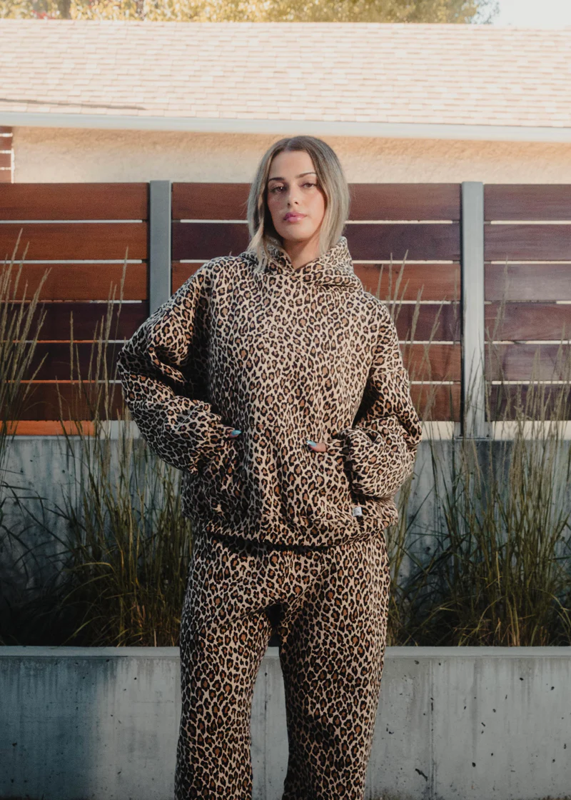 Kapuzenpullover mit Leopardenmuster